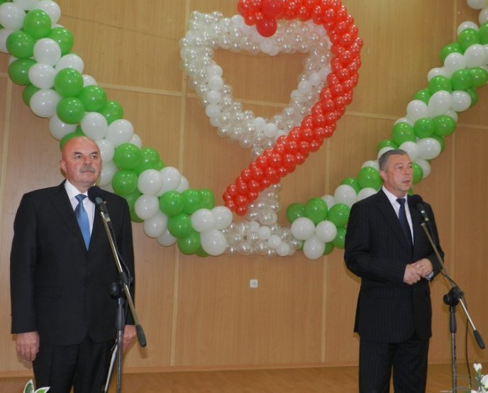 У своє професійне свято медикам знову пообіцяли більше грошей (ФОТО) – 03 У своє професійне свято медикам знову пообіцяли більше грошей (ФОТО) – 03