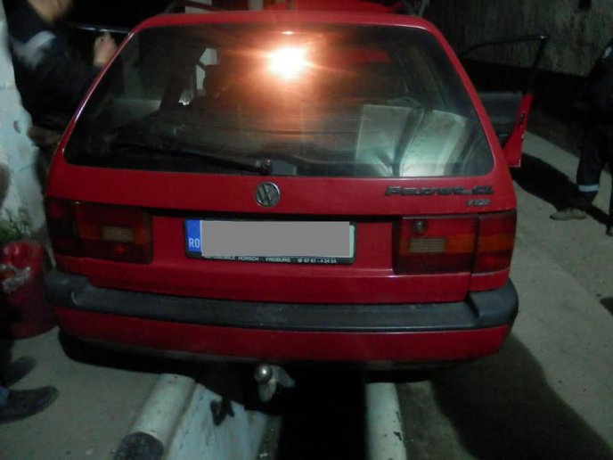 На Виноградівщині в угорця вилучили автомобіль за контрабанду, виявлену собакою – 03