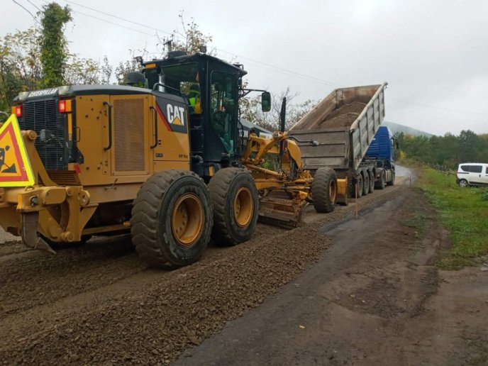 На Мукачівщині ремонтують дорогу між селами Верхня Визниця і Лісарня – 03