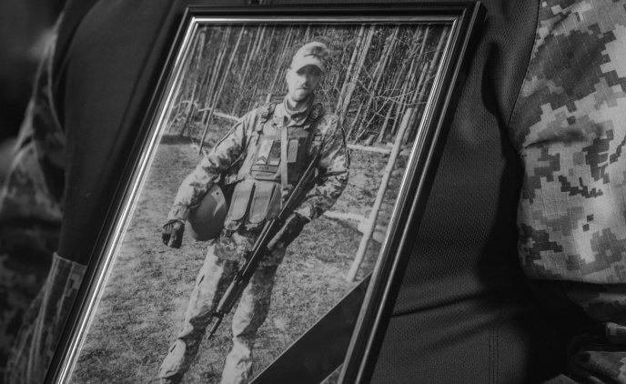 У Чинадіївській громаді поховали загиблого на війні Героя – 01