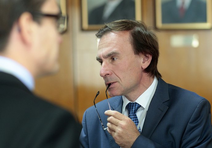 Нейрохірурги з шести країн світу завітали до Ужгорода (ФОТО) – 03