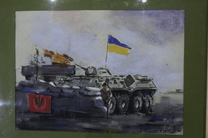 У галереї «Паланку» відкрили виставку військового художника, який малює перемогу – 11