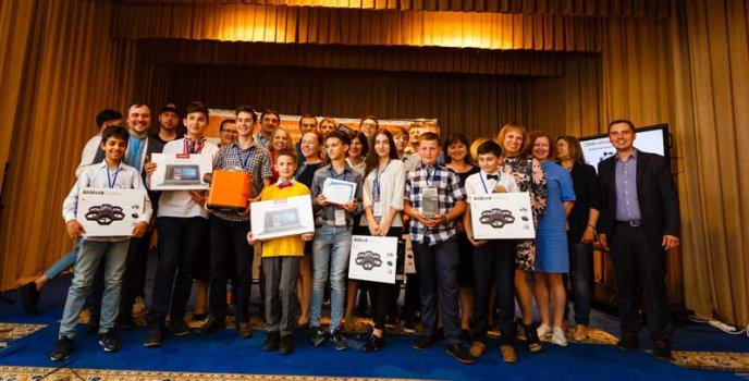 Закарпатського школяра визнали одним із найкращих винахідників України – 07