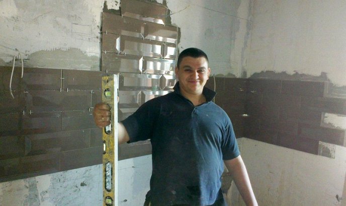 Закарпатець виготовляє фантастичні мініатюрні фортеці, кам’яні палаци, храми та дивовижні вироби з дерева – 01