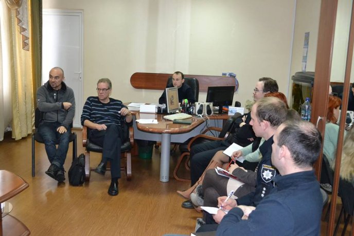 Іноземний гість завітав до патрульних поліцейських Закарпаття – 02