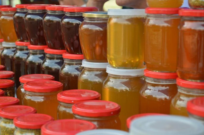 В Ужгороді стартував фестиваль "Медовий спас" – 18