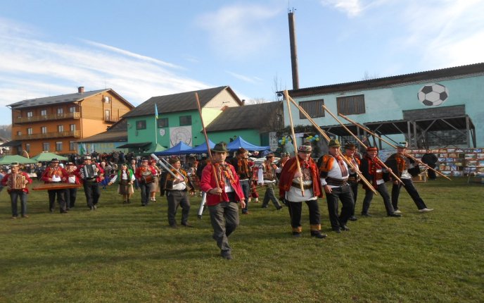 На Рахівщині пройшов фестиваль «Довбушева юшка» – 07