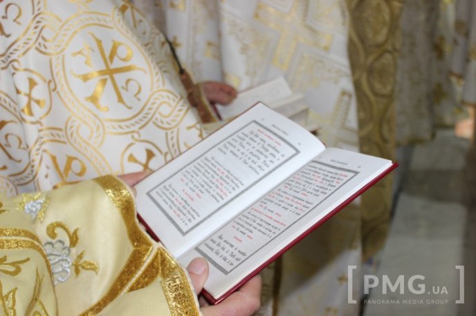 У Мукачеві архієрей з Ватикану освячує греко-католицький храм святих рівноапостольних Кирила та Мефодія – 10