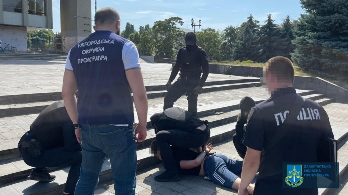 В Ужгороді затримали медпрацівника. Відомо, в чому його підозрюють – 01 В Ужгороді затримали медпрацівника. Відомо, в чому його підозрюють – 01
