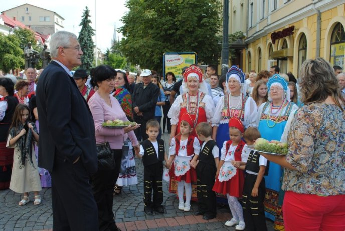 Нове реаліті-шоу "Зупиніть, я закохалась" від ТЕТа вже у Мукачеві (ФОТО) – 11