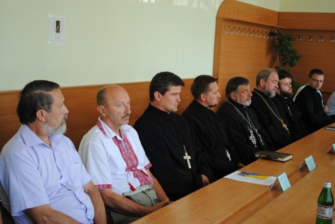 Священнослужителі та влада сіли за круглий стіл з нагоди відзначення 1025-річчя Хрещення Русі (ФОТОРЕПОРТАЖ) – 04