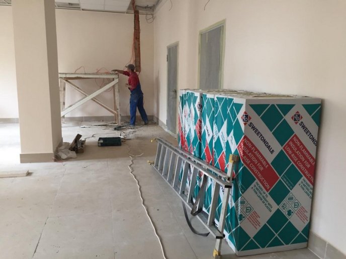 У Мукачеві триває ремонт поліклініки – 05