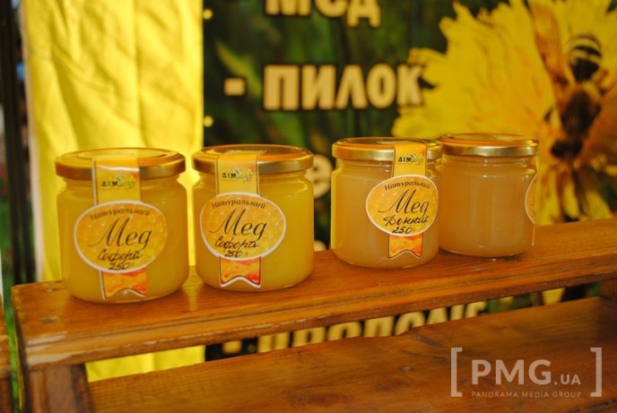 У Мукачеві розпочався "Медовий ярмарок – 2015" – 07