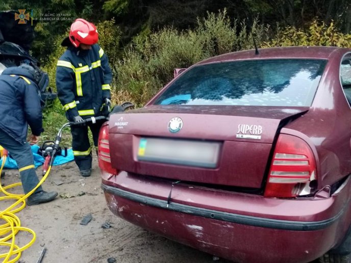 На межі Закарпатської і Львівської областей сталась велика аварія. Є постраждалі – 02 На межі Закарпатської і Львівської областей сталась велика аварія. Є постраждалі – 02