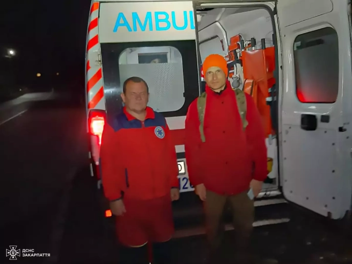 У туриста під час походу в гори трапився напад епілепсії. Йому допомогли рятувальники – 01 У туриста під час походу в гори трапився напад епілепсії. Йому допомогли рятувальники – 01