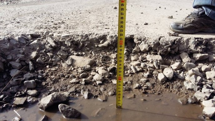 У мережі показали фото жахливого стану доріг, якими їздять жителі Міжгірського району – 12