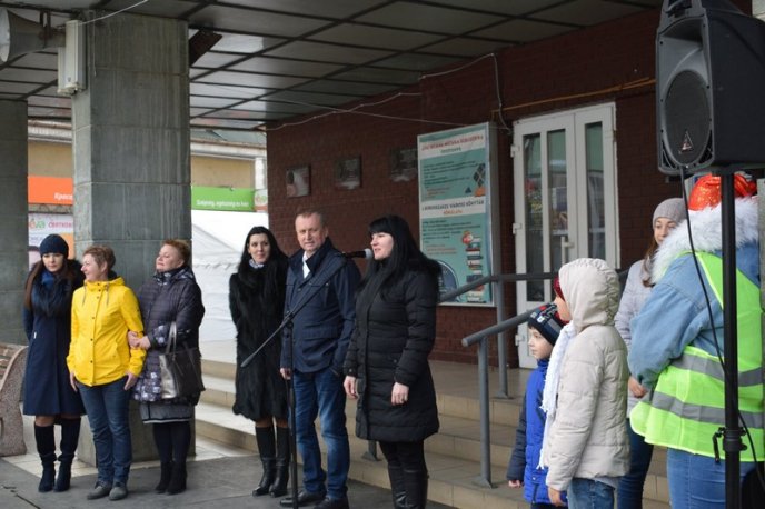 У Берегові відкрили ковзанку – 04 У Берегові відкрили ковзанку – 04