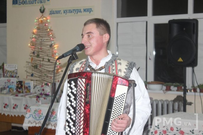 У Мукачівській міській бібліотеці відбулись "Андріївські вечорниці" – 01