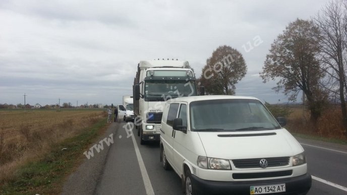 На трасі "Київ-Чоп" утворився затор – 02