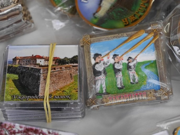 В Ужгороді розпочався новорічно-різдвяний ярмарок – 35