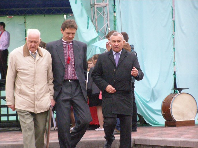 У Хусті пройшов фестиваль меду і вина «Срібні джерела» – 07