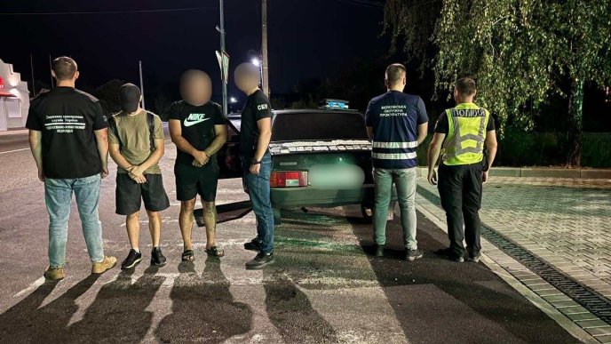 Затримали двох закарпатців: що вони утнули – 01 Затримання біля села Залужжя