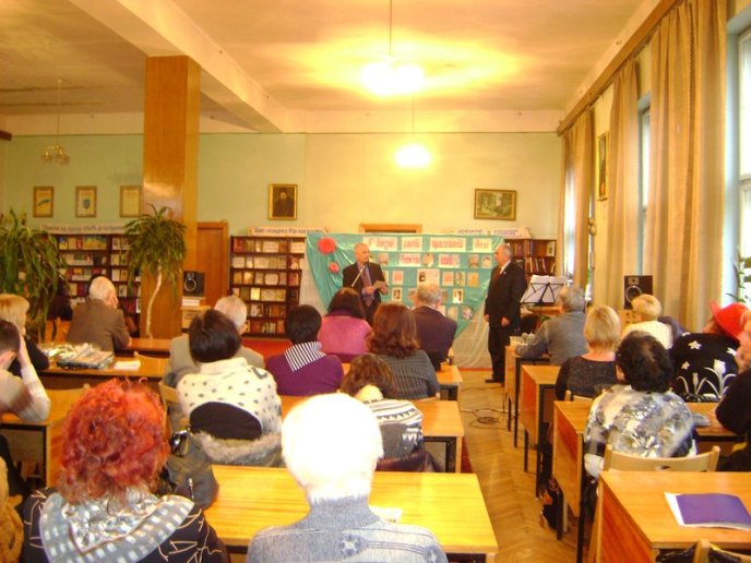 У Мукачеві пройшов творчий вечір Михайла Шушкевича (ФОТО) – 06 У Мукачеві пройшов творчий вечір Михайла Шушкевича (ФОТО) – 06