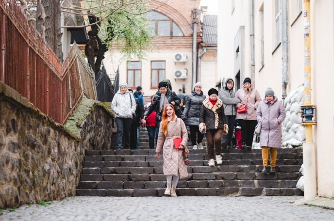 В обласному центрі Закарпаття проводять цікаві екскурсії для внутрішньо переміщених осіб – 14 В обласному центрі Закарпаття проводять цікаві екскурсії для внутрішньо переміщених осіб – 14
