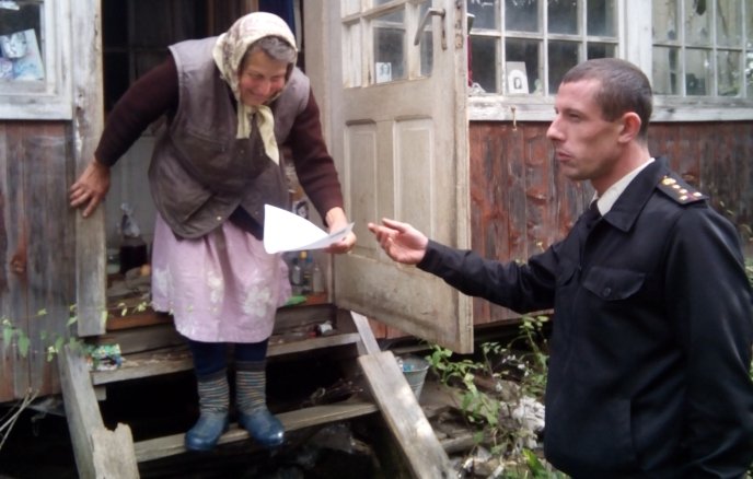 Міжгірські рятувальники продовжують навчати правилам безпеки місцеве населення – 02