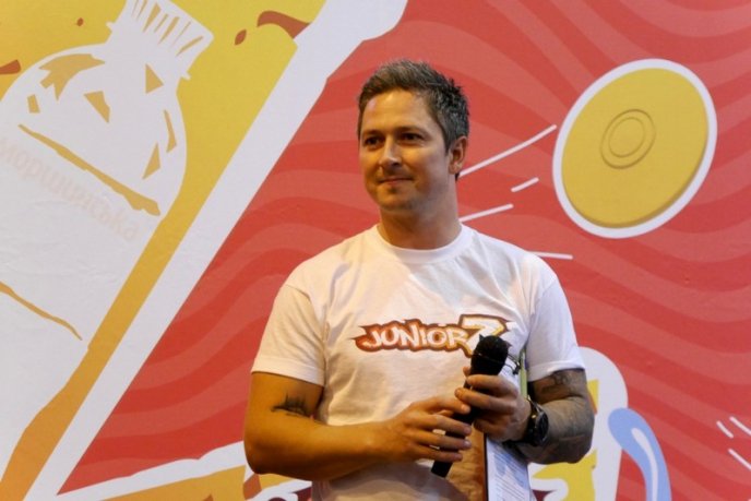 Відомий український телеведучий приїхав в Ужгород і зустрівся зі школярами – 02