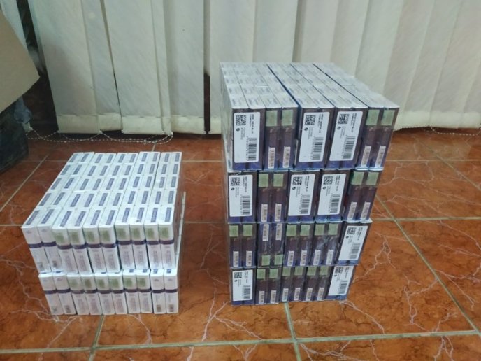 Більше 3 тисяч пачок цигарок намагались переправити через кордон  – 02