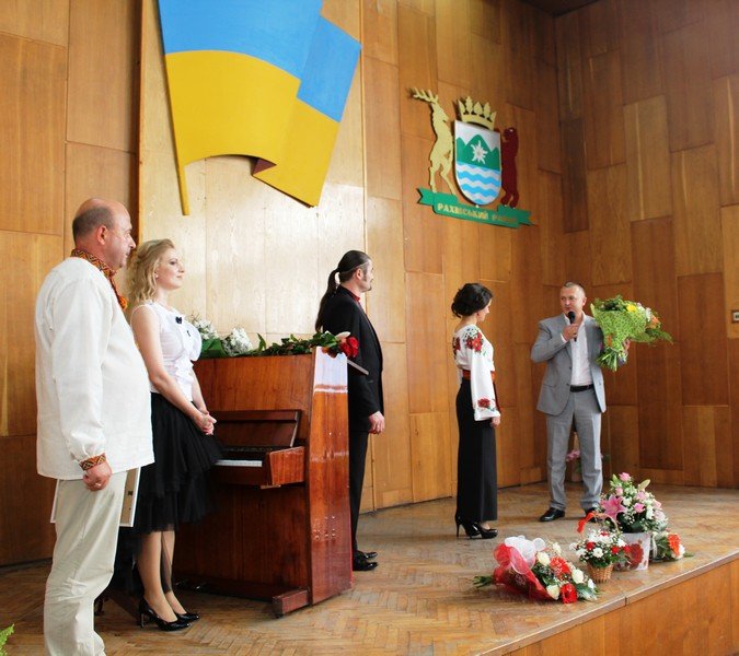 До Рахова завітала заслужена артистка України – 05