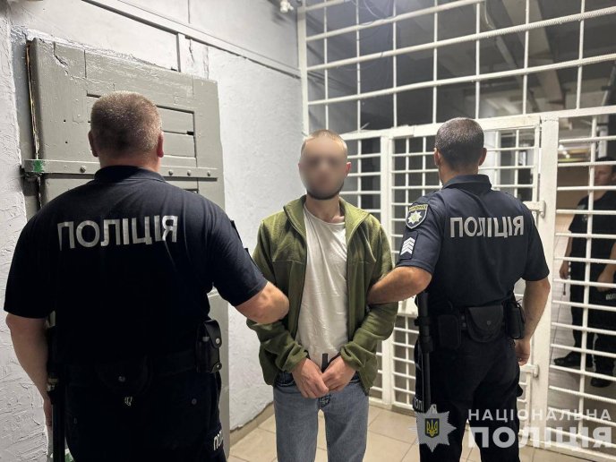 Поліцейські затримали групу мукачівських наркоторговців – 02