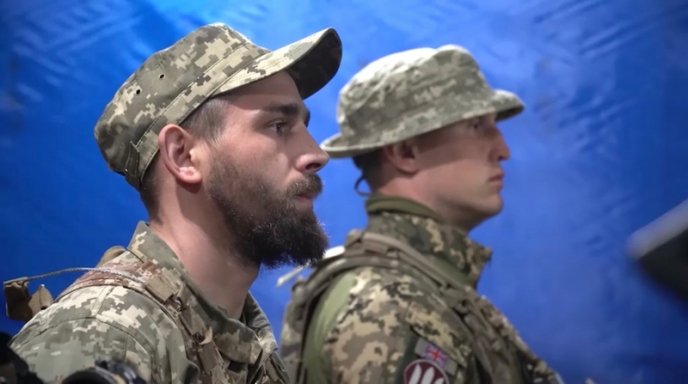 Зеленський нагородив двох військових 128-ої бригади – 04