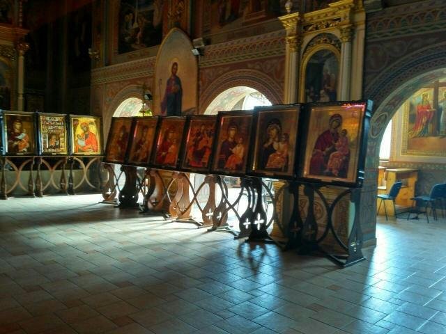 У Мукачево привезли копії чудотворних ікон зі святої гори Афон – 02