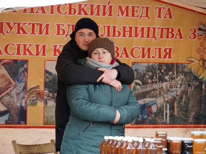 В обласному центрі триває "Медовуха Фест" – 07