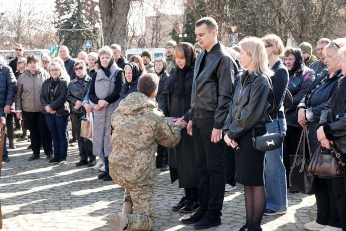 В Ужгороді попрощалися із підполковником – 05