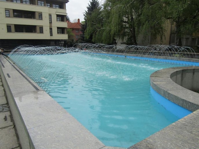 В Ужгороді запрацювали фонтани – 01