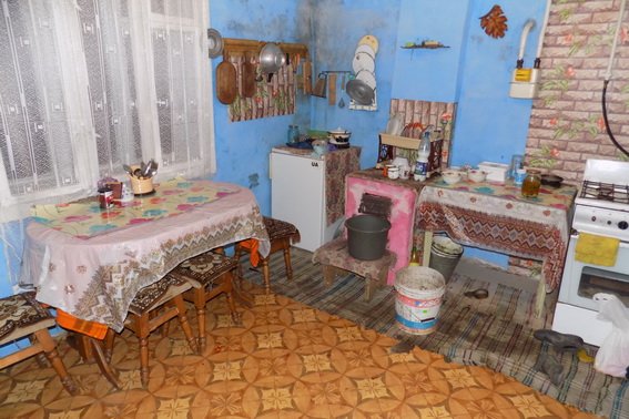 У Міжгір’ї жінка ножем вдарила 31-річного чоловіка в шию – 01