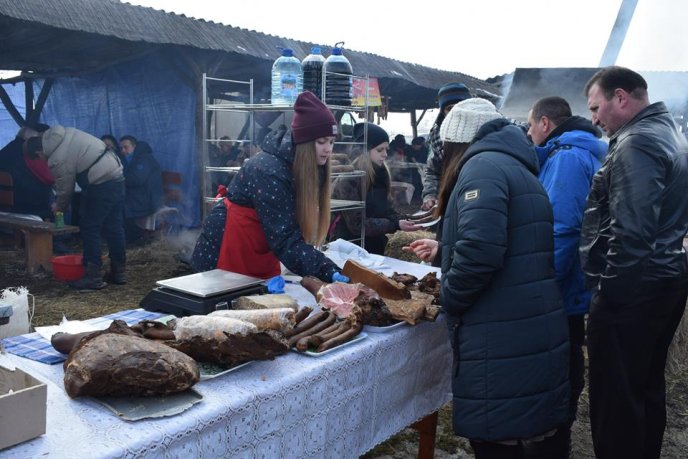 У селі Геча, що на Берегівщині, проходить фестиваль різників-гентешів – 12