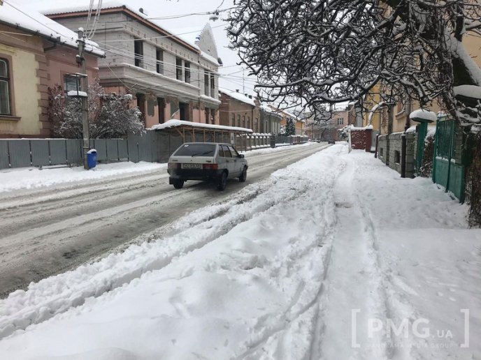 Наслідки негоди: Мукачево потопає у снігу – 08 Наслідки негоди: Мукачево потопає у снігу – 08