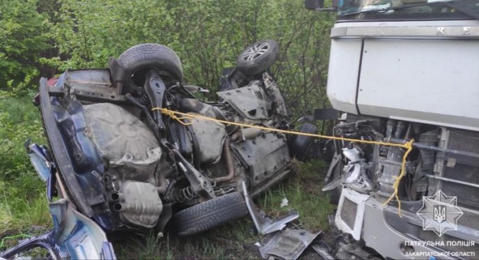 Загинуло троє людей: стали відомі подробиці жахливої аварії – 02