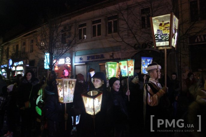 Парад ліхтариків та лицарські бої: як у Мукачеві відзначали День святого Мартина – 23
