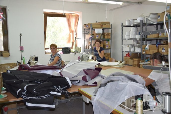 На Мукачівщині виготовляють текстиль для відомих світових брендів – 13