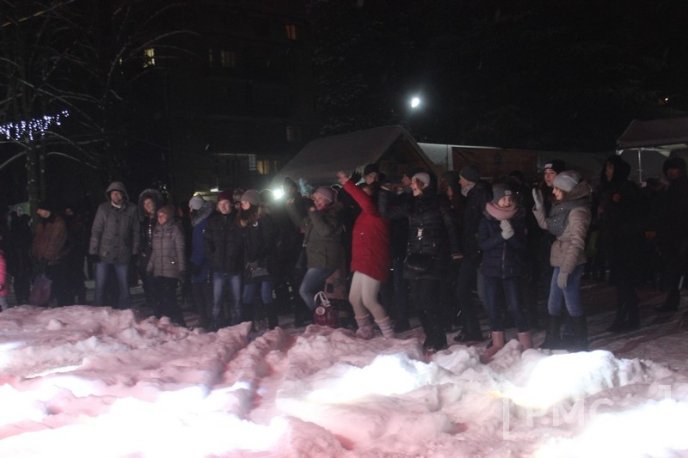 У Мукачеві офіційно відкрили фестиваль "Червене вино-2017" – 08