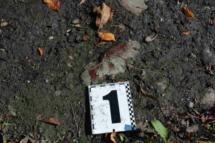 Біля дитячого садочка у Буштині неповнолітній розбійник напав на чоловіка – 03