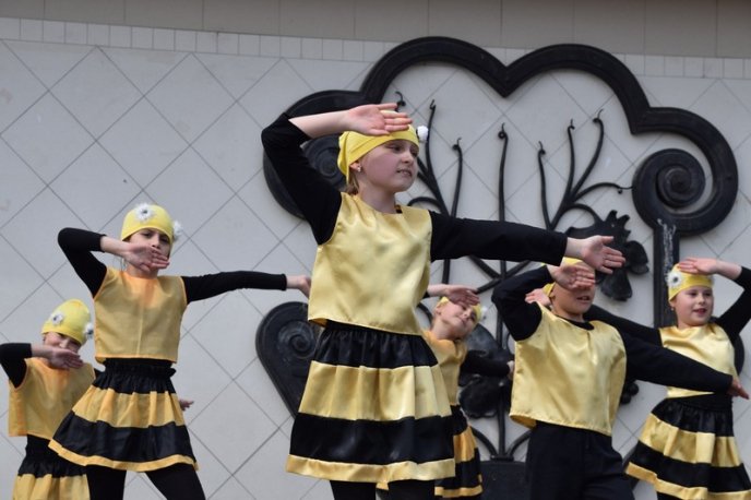 На площі Театральній в Ужгороді відбувся цікавий захід – 06