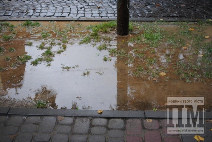 Як підтопило Мукачево під час сьогоднішньої зливи (ФОТОРЕПОРТАЖ) – 09