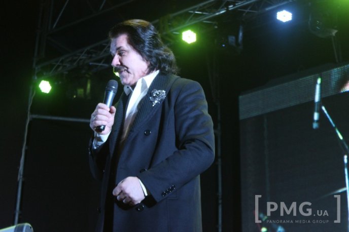Павло Зібров виступив на сцені фестивалю "Червене вино-2017" – 03