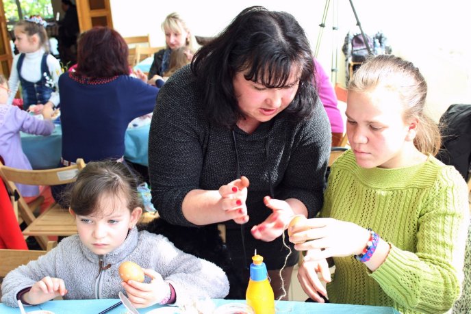 Ужгородці занурились у "Чарівний світ писанки" – 07